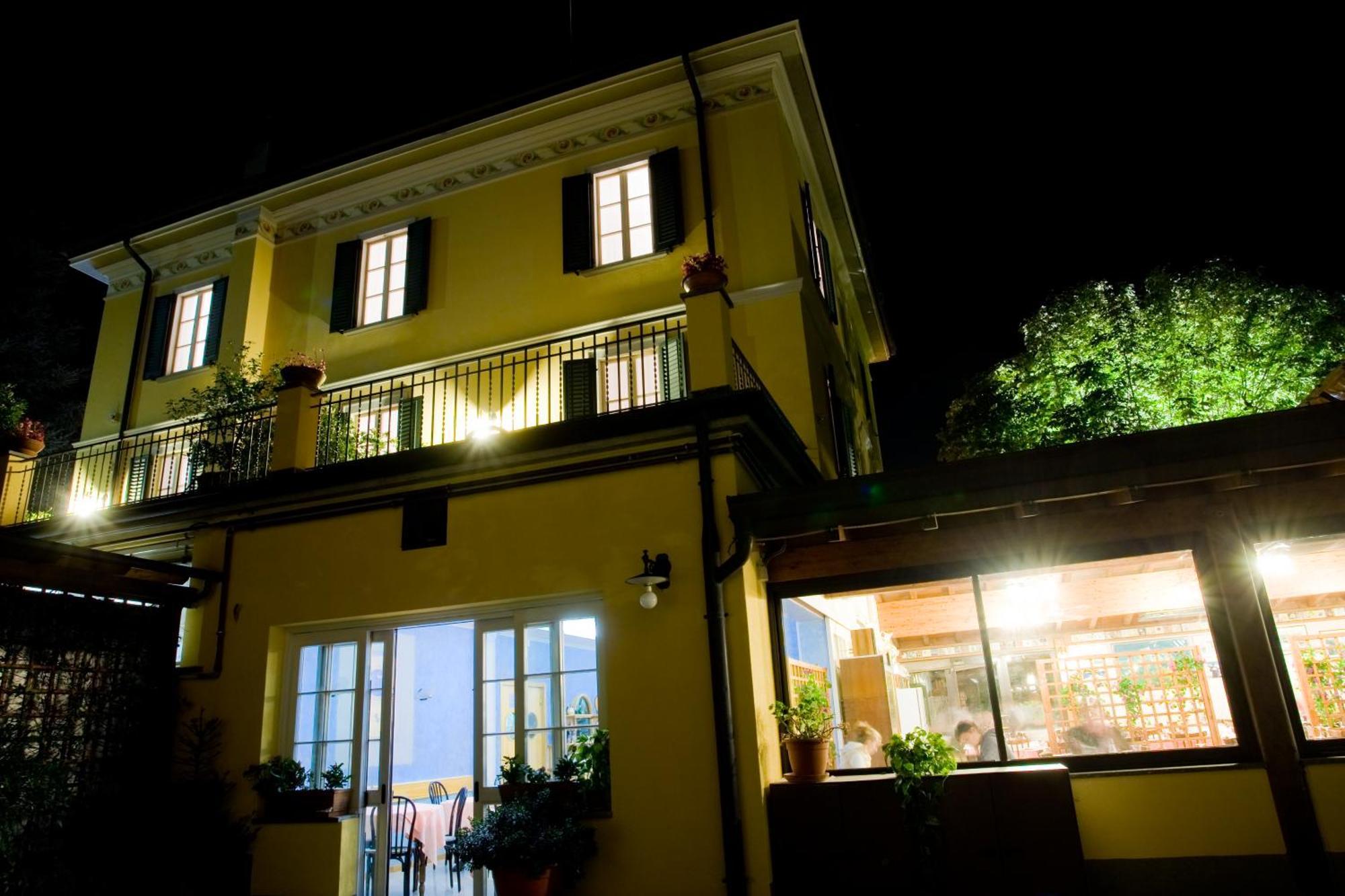 Albergo Ristorante Grigna แมนเดลโล เดล ลาริโอ ภายนอก รูปภาพ